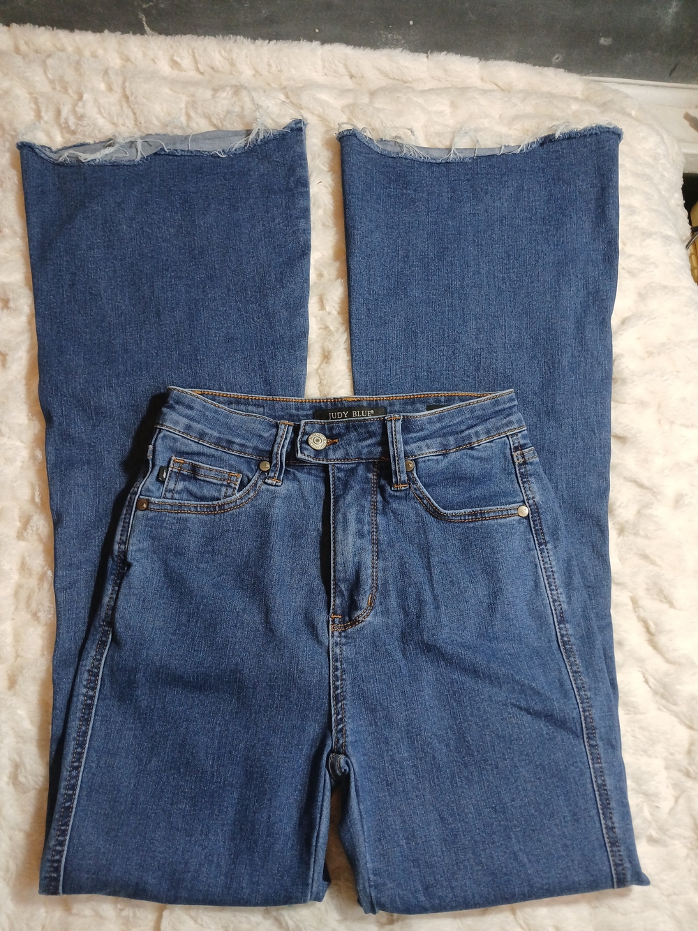 Judy Blue Jeans Womens Sz. 3/26 Blue Flare Denim Pants Raw Frayed Hem